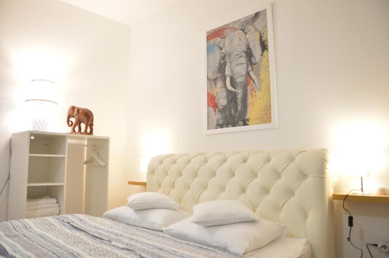 Pupin Palata Business Apartman B5 Novi Sad Eksteriør billede